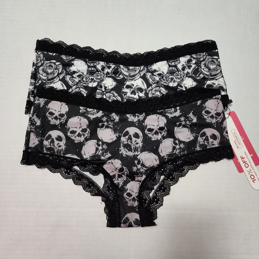 2pk Gothic Hipster Grey Skulls Panties